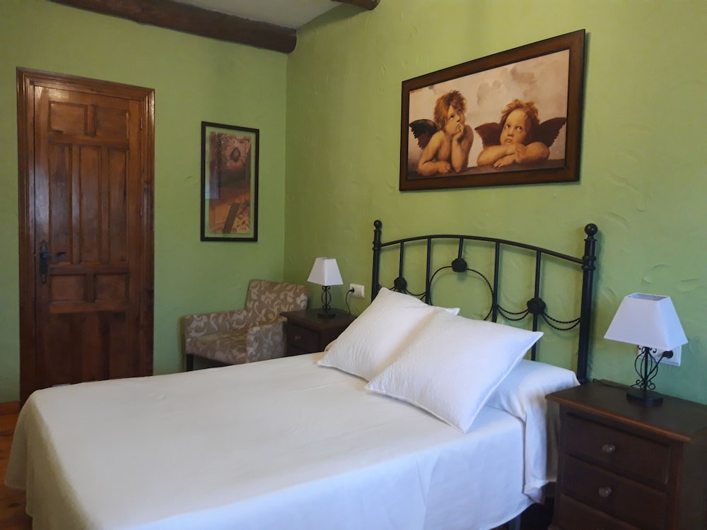 Hotel Hospederia Las Buitreras 16/70