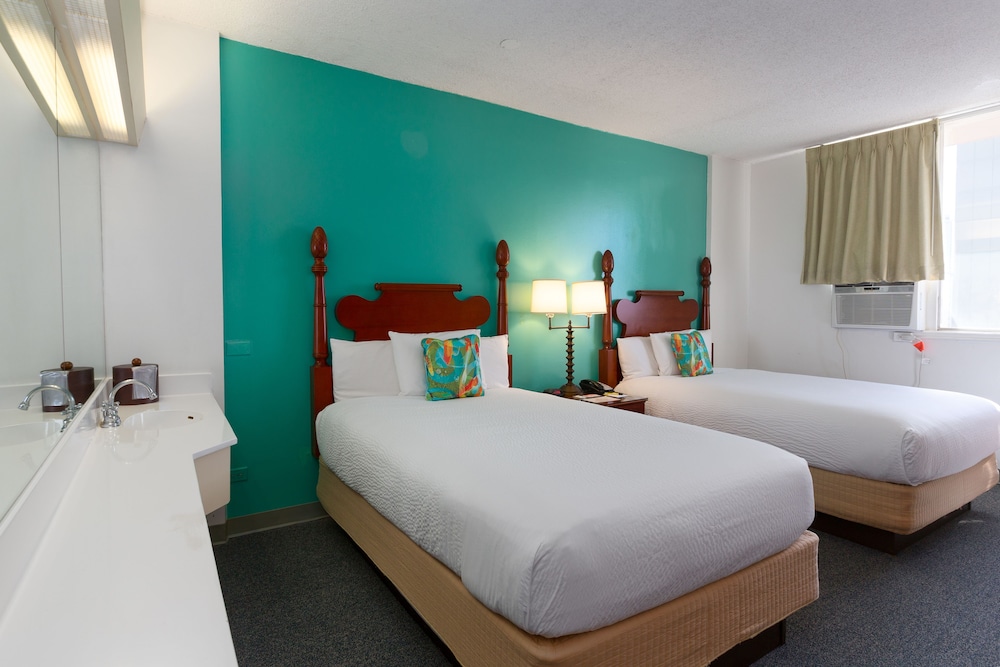 Pagoda Hotel 33/65
