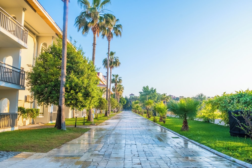 Sural Garden 64/66