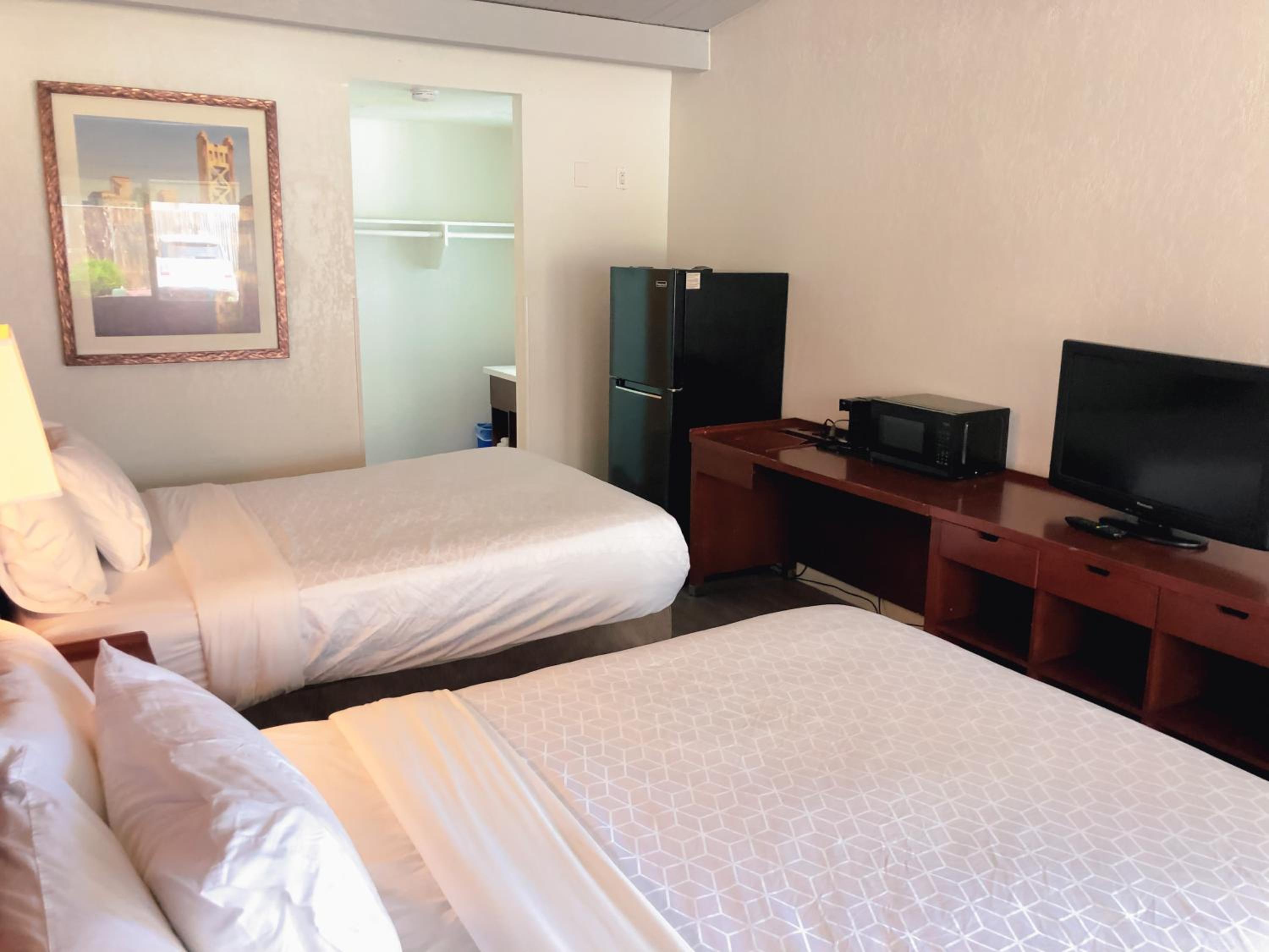 Super 8 by Wyndham San Jose Airport 12/32