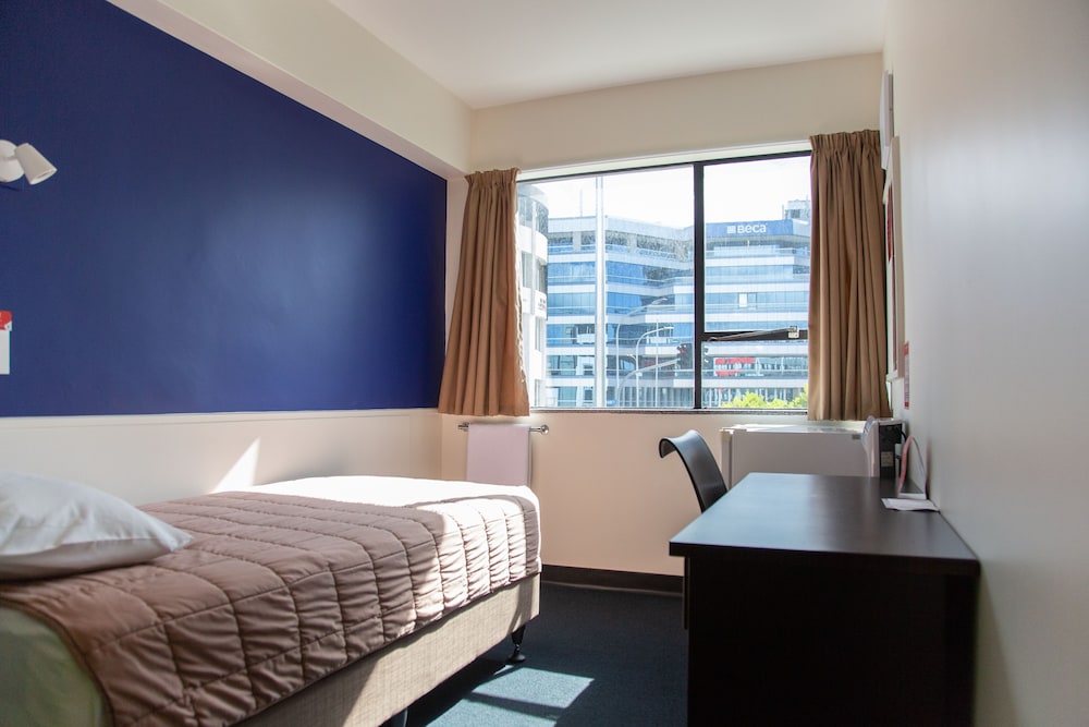 YMCA Hostel 28/68