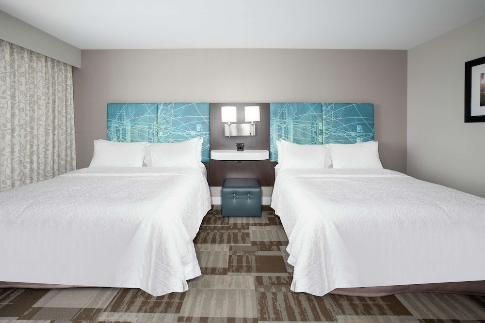 Hampton Inn Bellevue Nebraska 20/41
