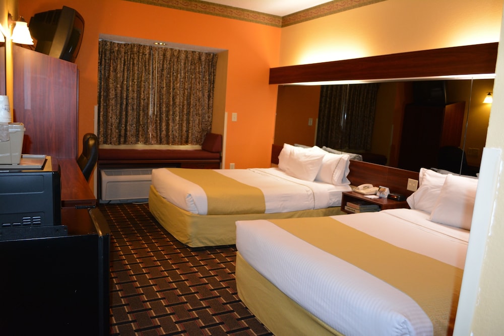 Microtel Inn & Suites by Wyndham Rock Hill/Charlotte Area 12/46