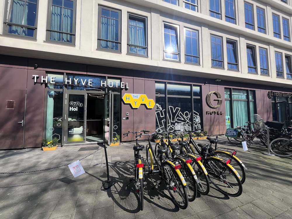 The Hyve Capsule hostel Amsterdam 18/24