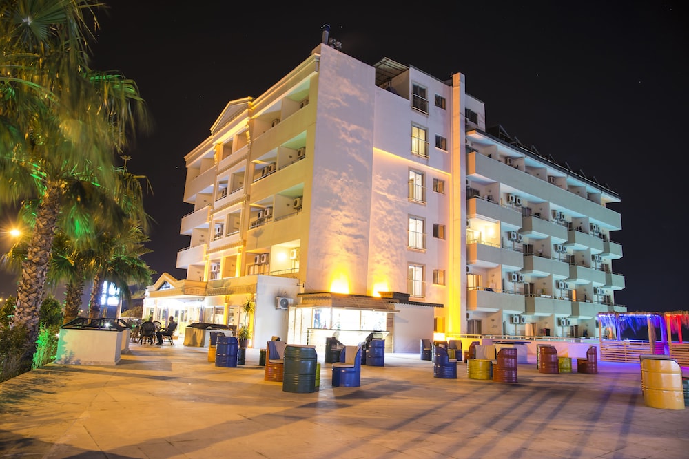 SunBeach Hill Hotel (ex Side Town by Z Hotels) 4/31