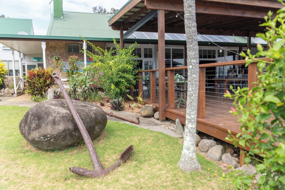 Castaway Norfolk Island 44/46