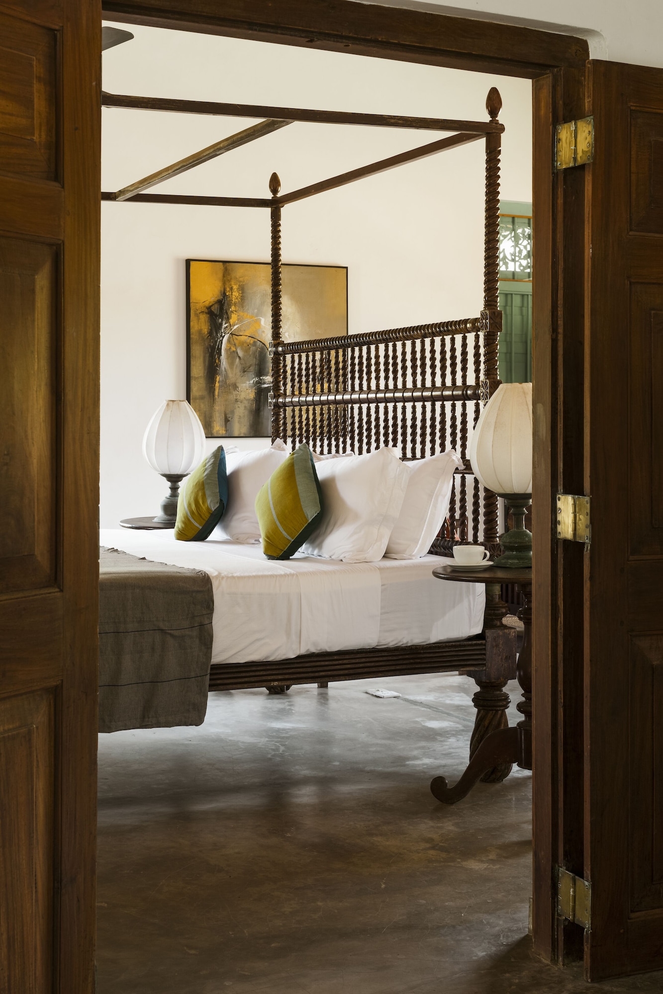 HILL, SUITE, DOUBLE BED