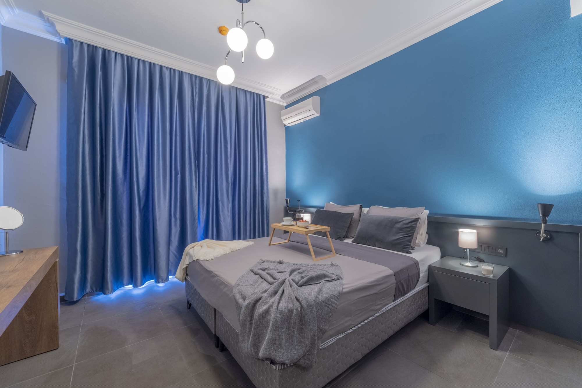 Room, Triple, 3 Beds, Lateral Side Sea View