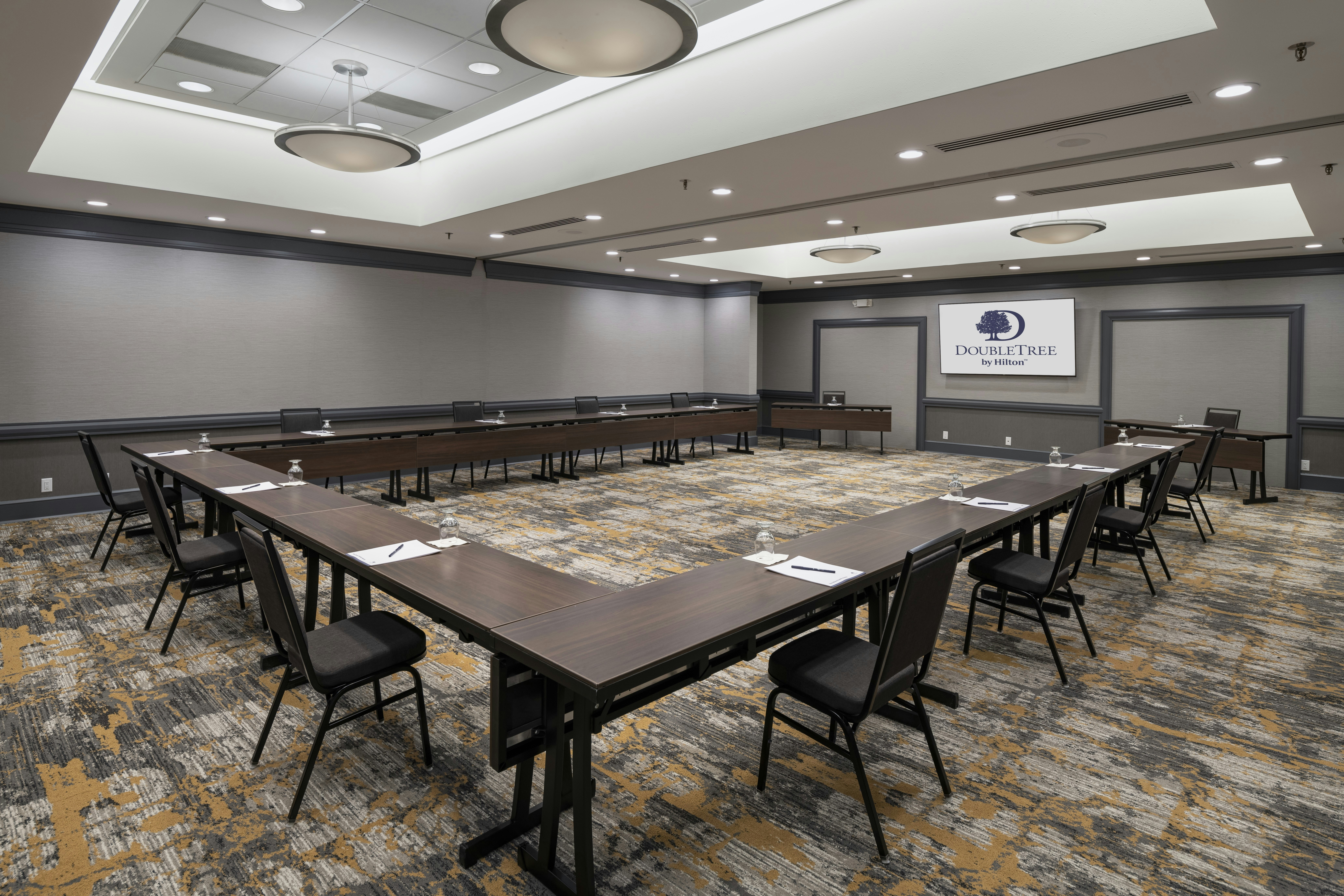 Doubletree By Hilton Madison East 28/36