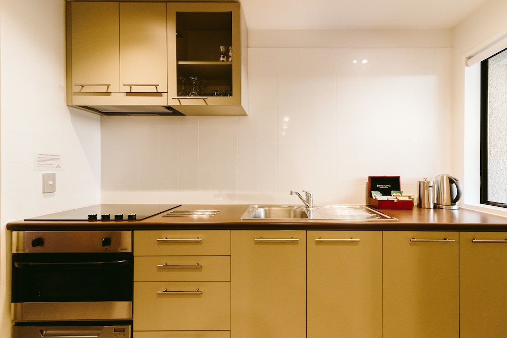 Garden Court Suites And Apartments 57/75