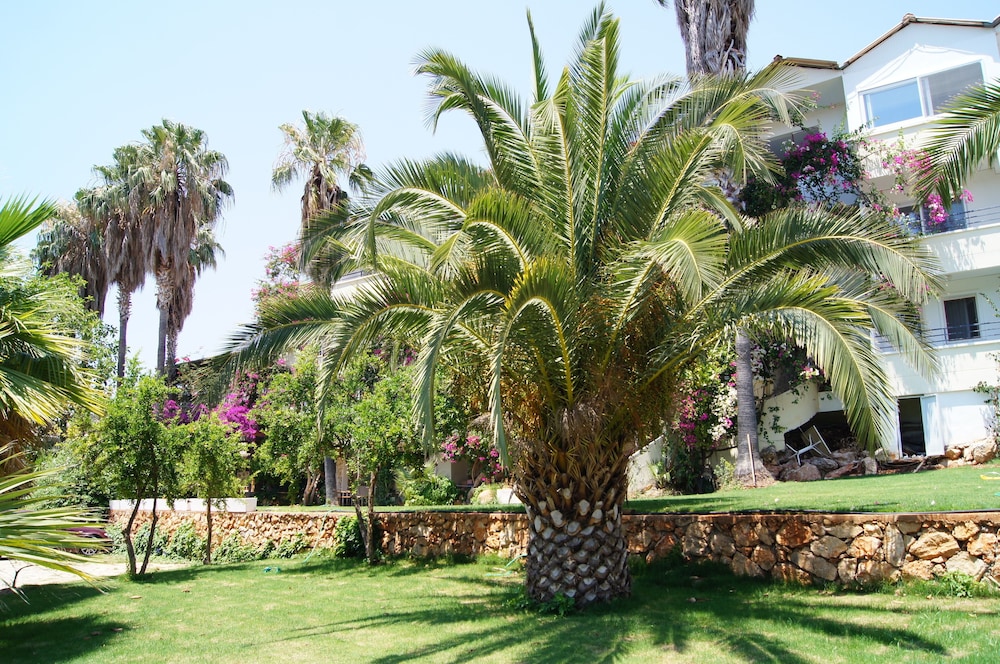 Pataros Hotel 31/49