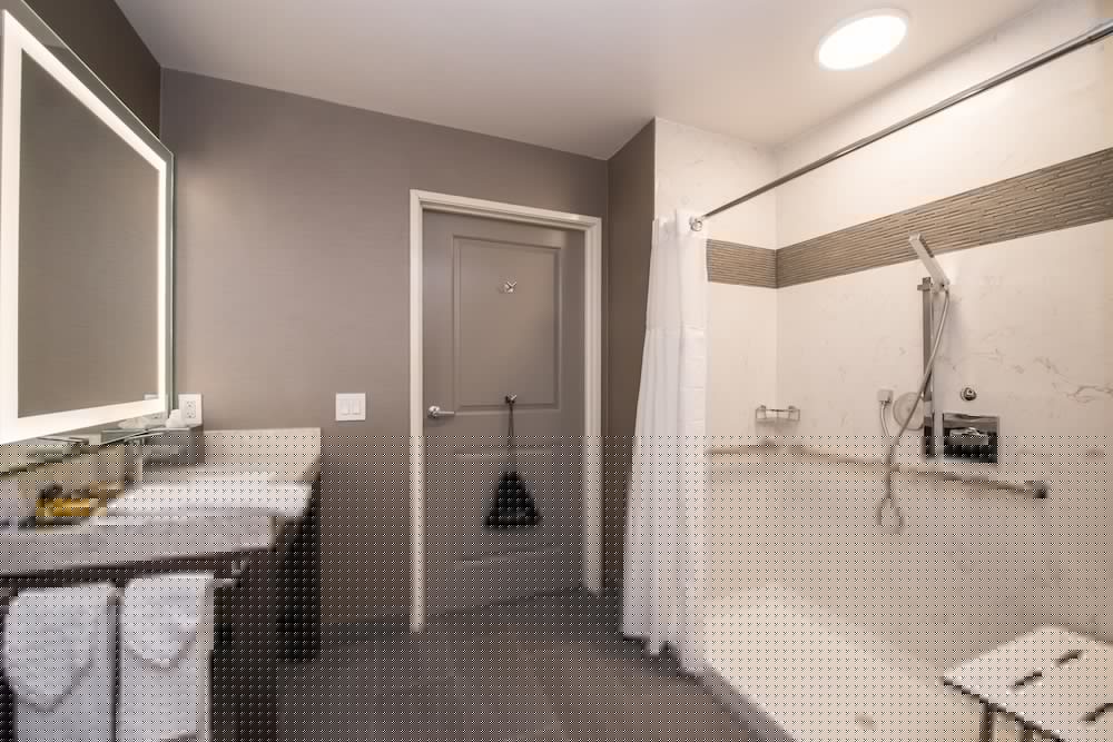 Best Western Plus Temecula Wine Country Hotel & Suites 9/34
