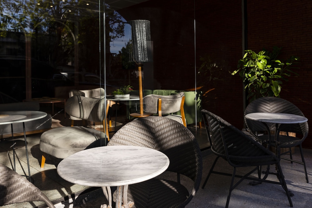 MiLa Hotel Thapae 58/63