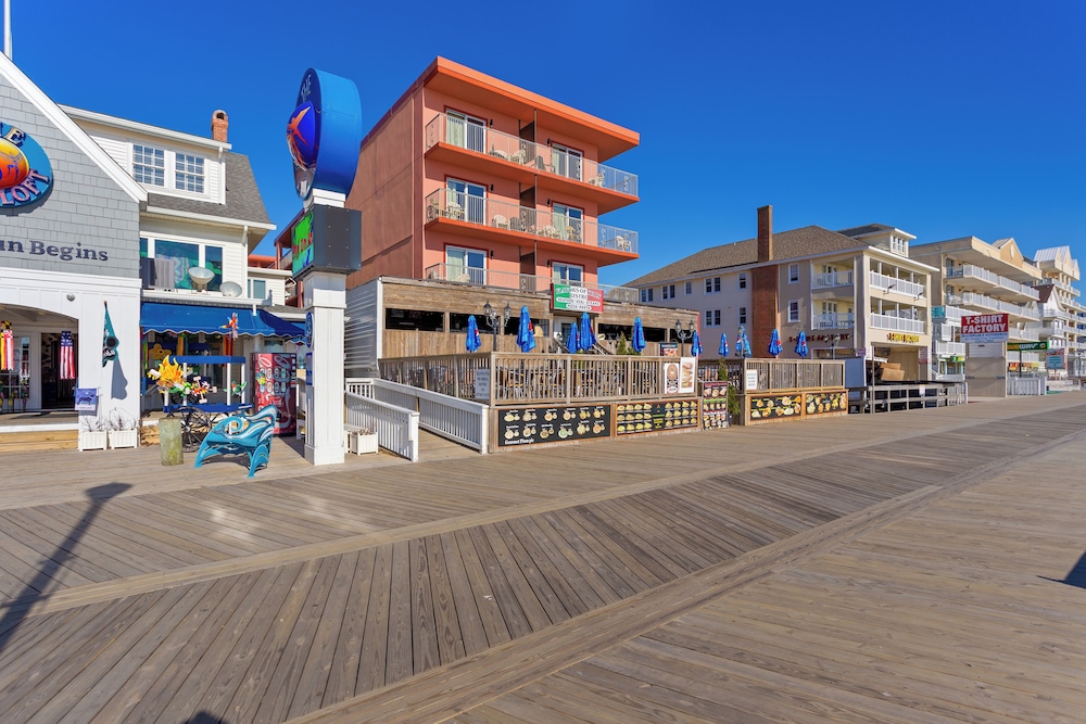 Americana Motor Inn Oceanfront 20/30