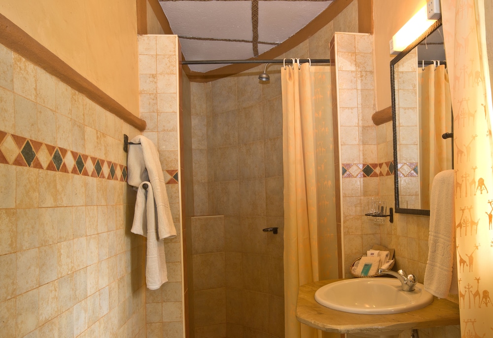 Amboseli Sopa Lodge 52/54