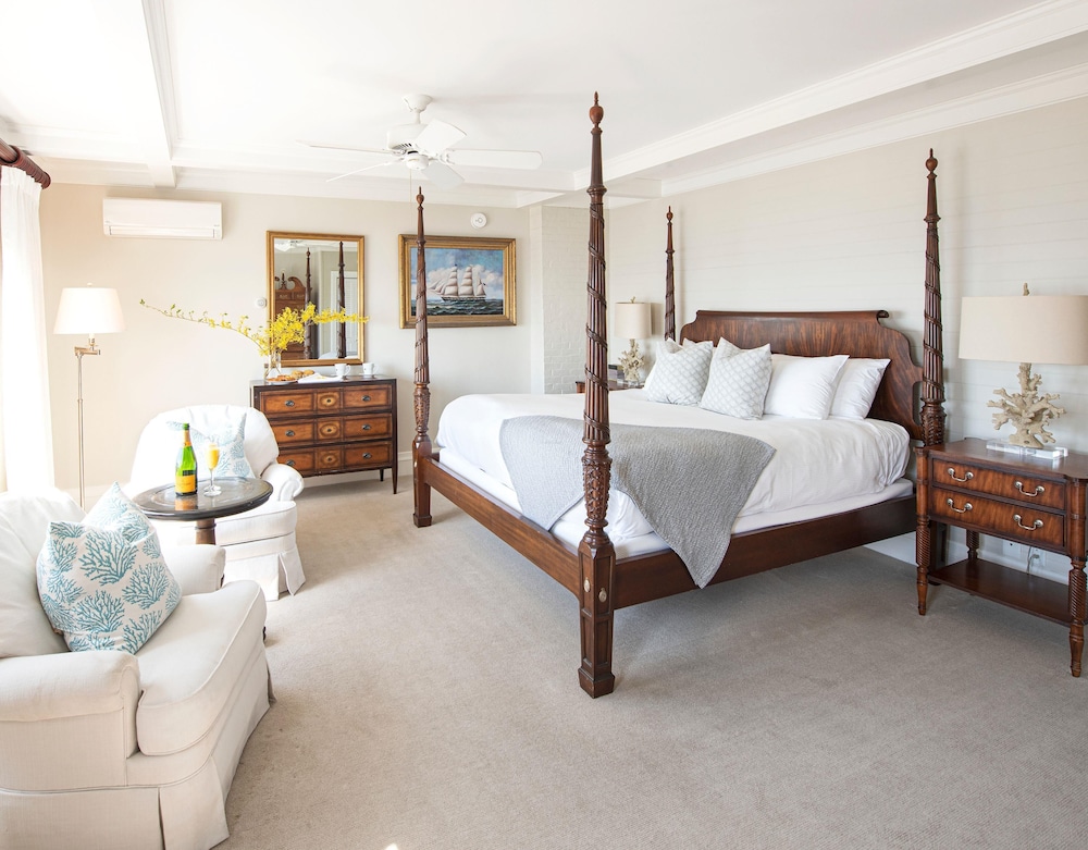 Cape Arundel Inn & Resort 15/49