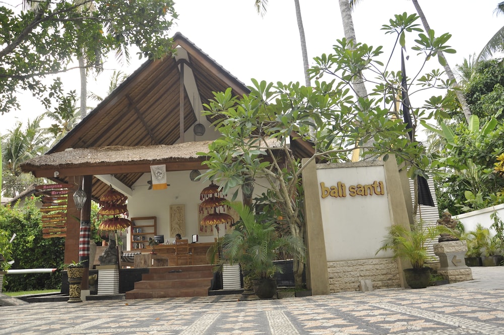 Balisanti Bungalows 3/50