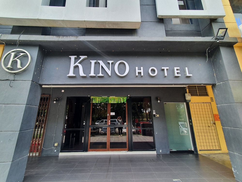 KINO HOTEL 2/51