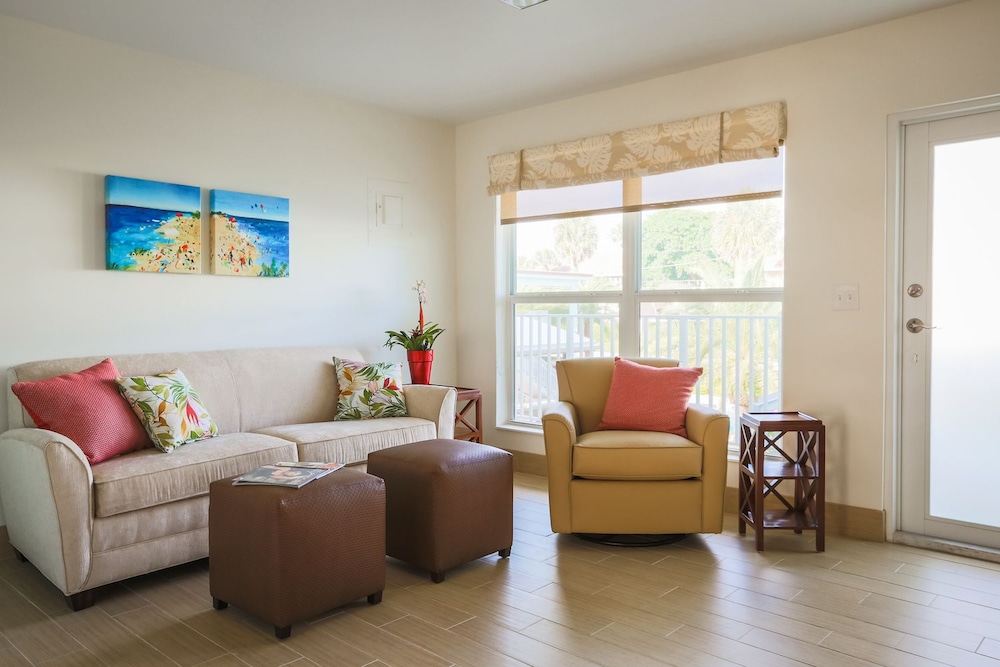 Sun Dek Beach House 31/56