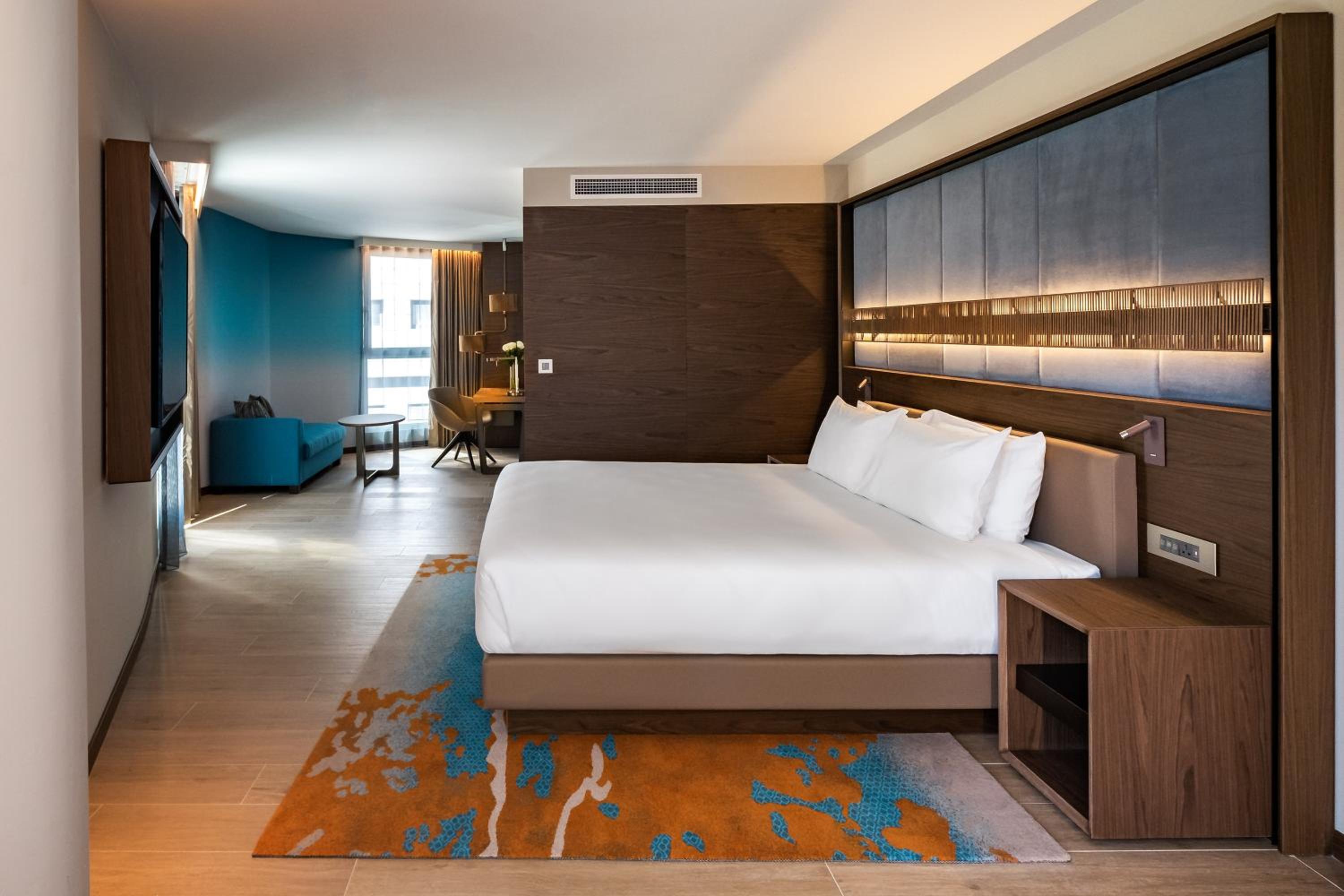 Ambassador, Suite, Sea View
