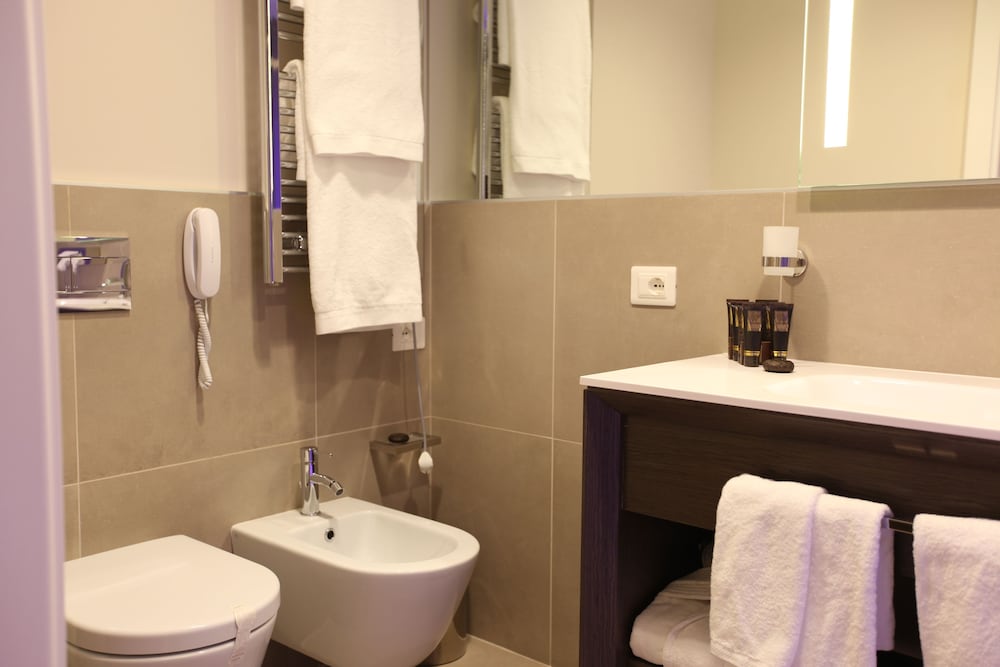 Doubletree By Hilton Hotel Yerevan City Centre 10/67