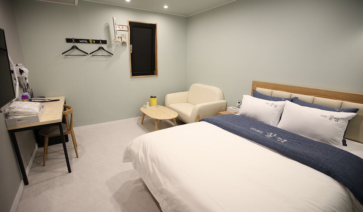 Standard, Double Bed