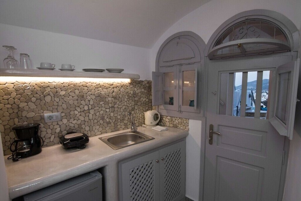 Nefeli Homes 47/50