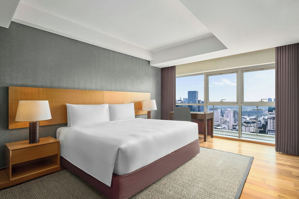 JW Marriott Hotel & Suites Saigon, The Apartments 12/49