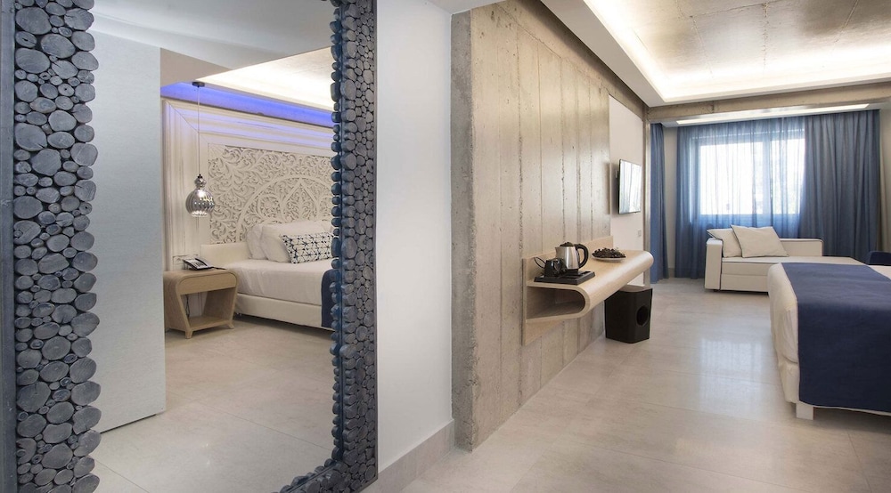 Cretan Blue Beach Hotel 57/57