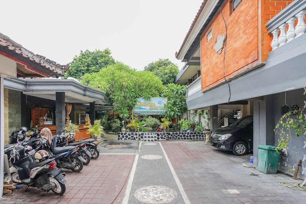 Mahendra Beach Inn 33/41