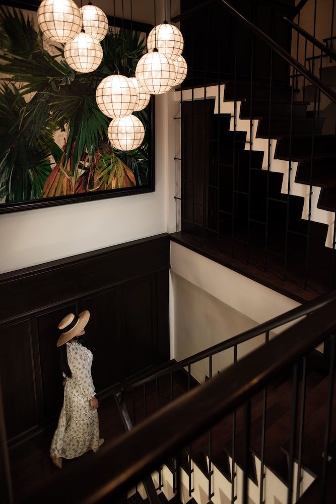 The Bridge An Eclectic Luxotel Chiangmai 8/72