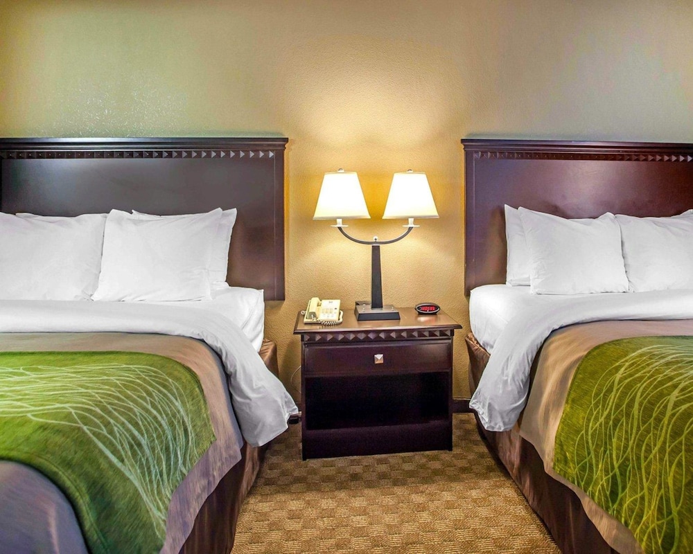 Comfort Inn Edison - New Brunswick 9/25