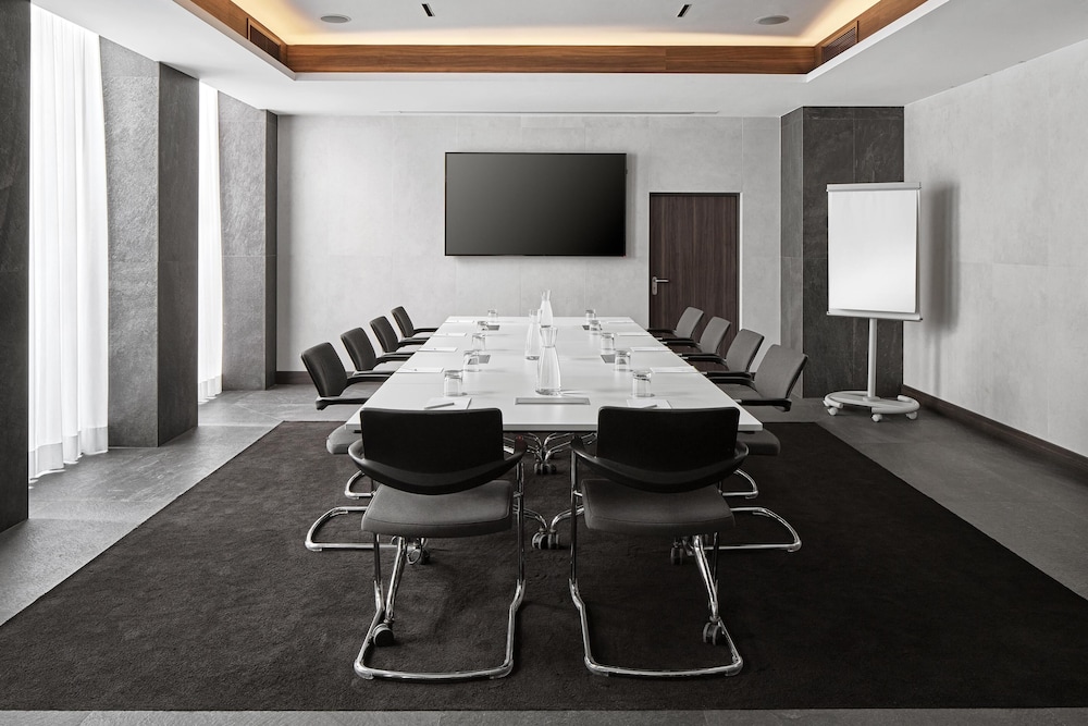 Hyatt Centric Milan Centrale 71/78