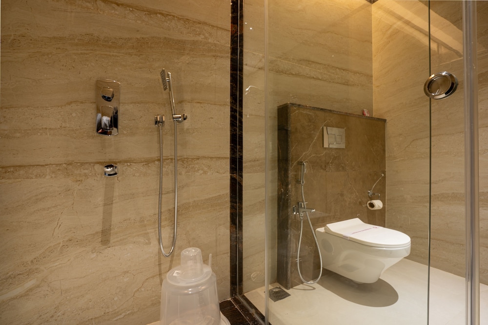 Hotel Lucky India 23/25