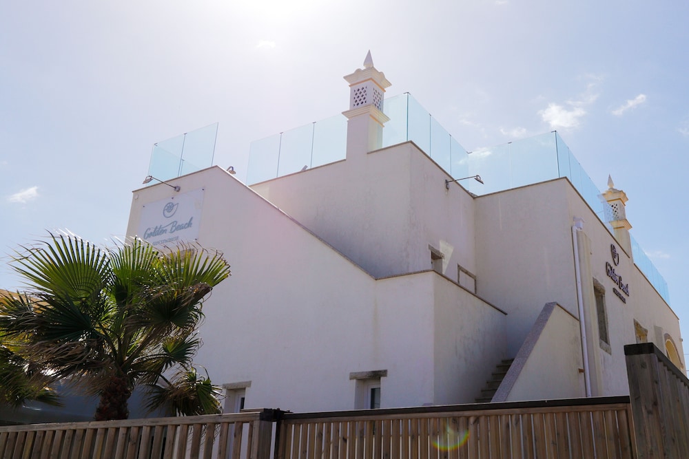 Luxury Beach Guest House 2/51