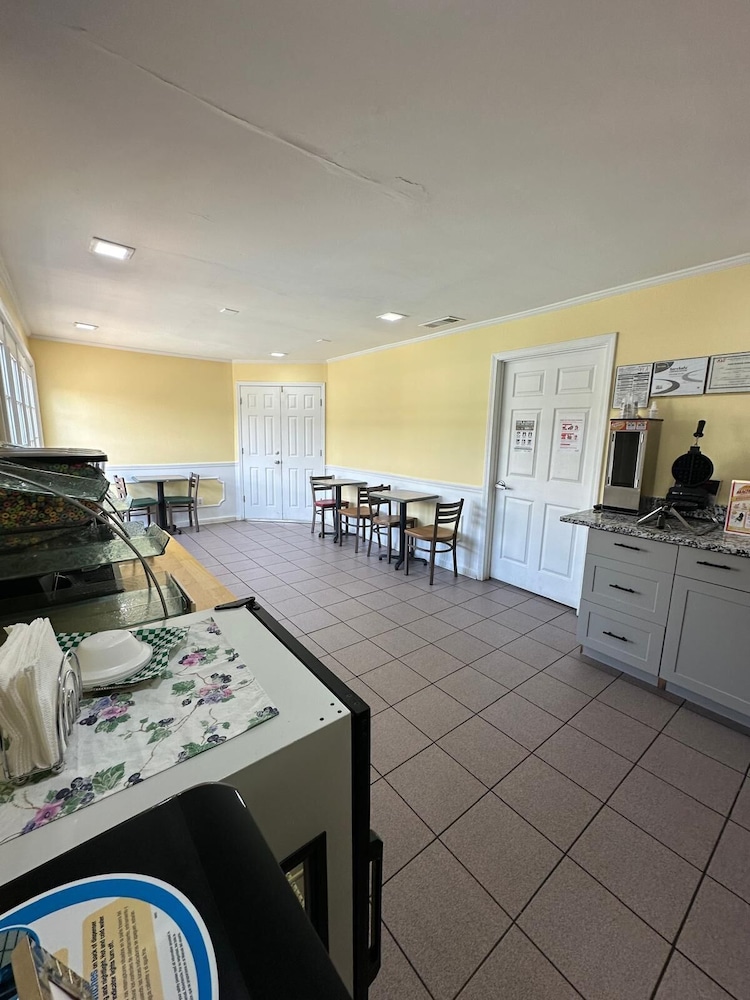Jameson Inn Winder 60/60