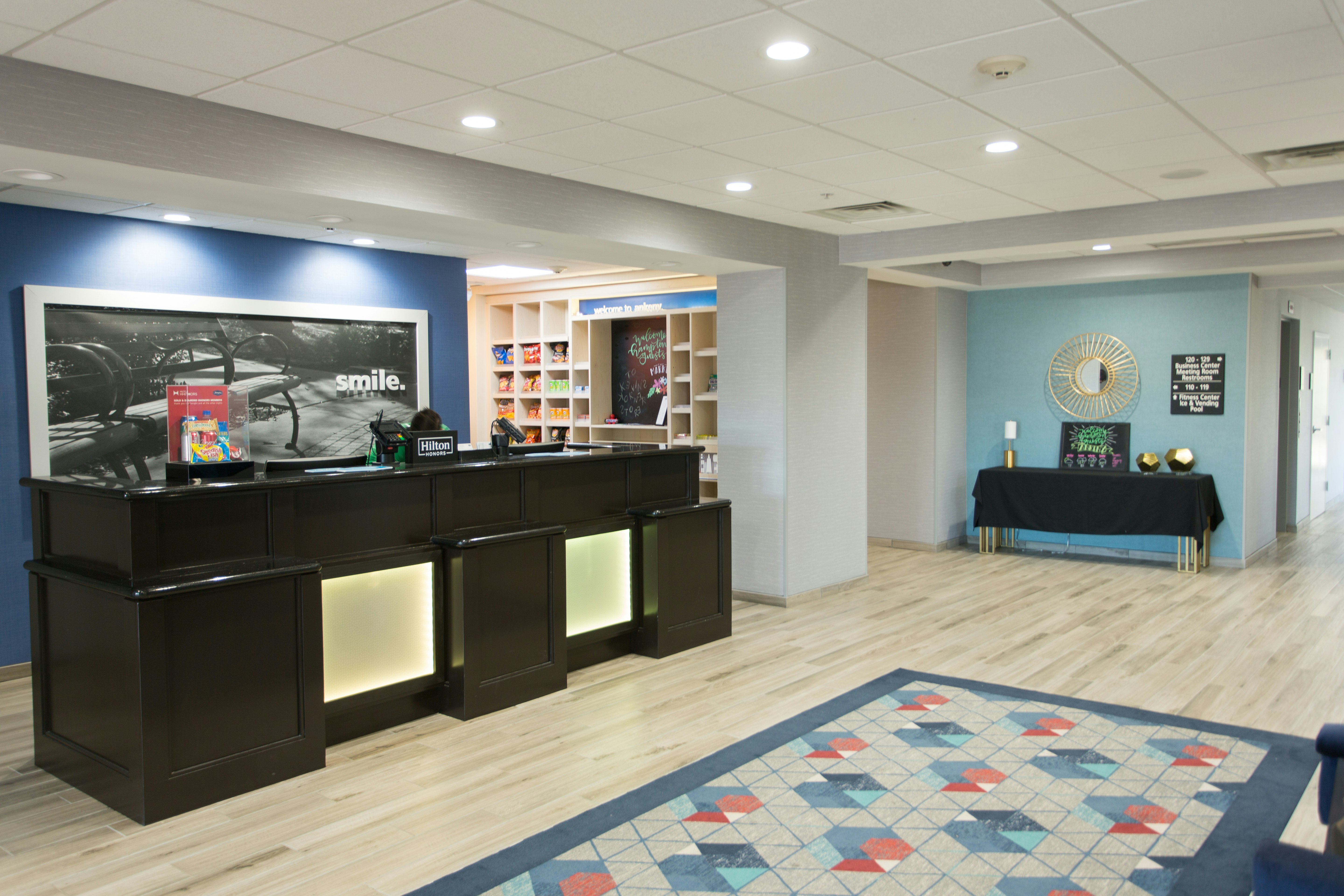 Lobby at Hampton Inn Suites Ankeny, ANKENY - IA
