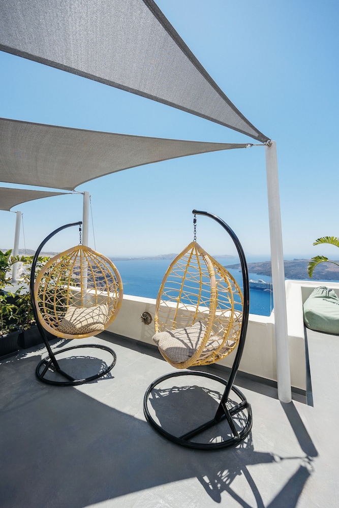 Kastro Suites 70/78