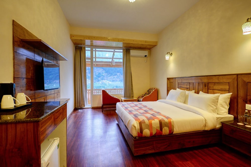 Clarks Inn Suites Manali 14/36