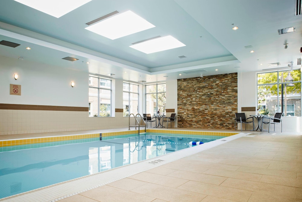 TownePlace Suites by Marriott Mississauga – Airport Corporate Centre 36/63