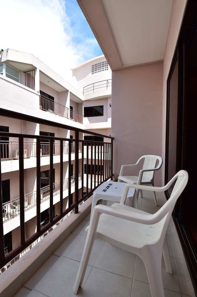 Dynasty Inn Pattaya 30/39