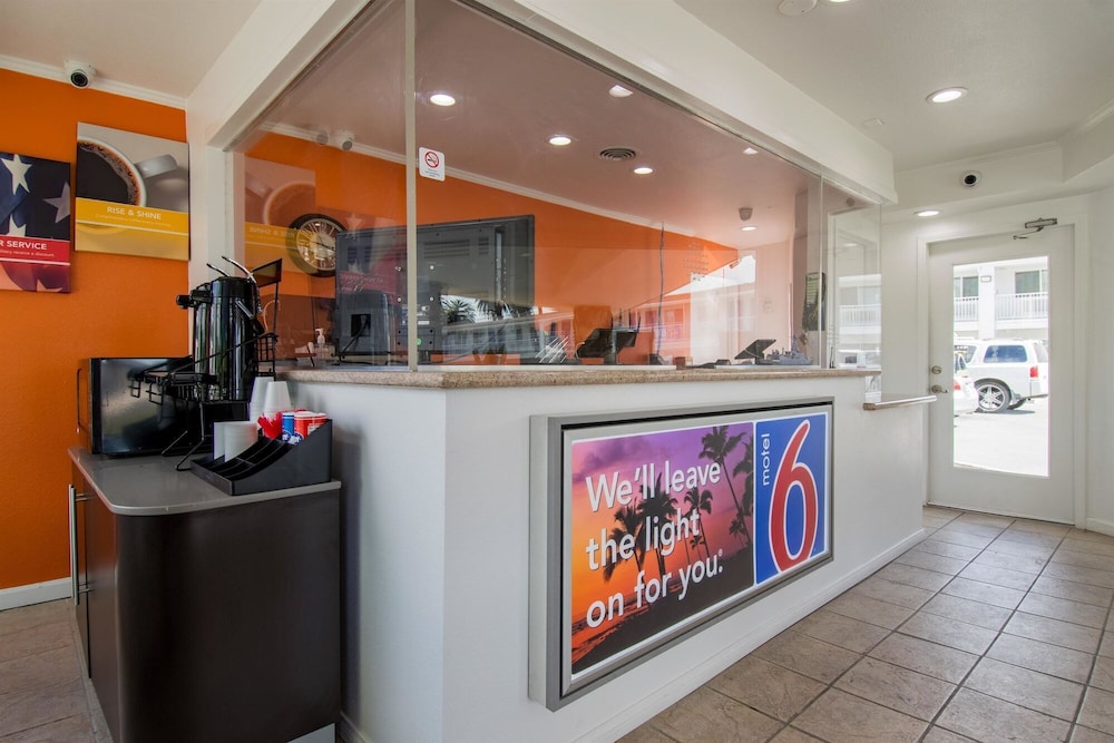 Motel6 San Bernardino, CA - Downtown 12/56