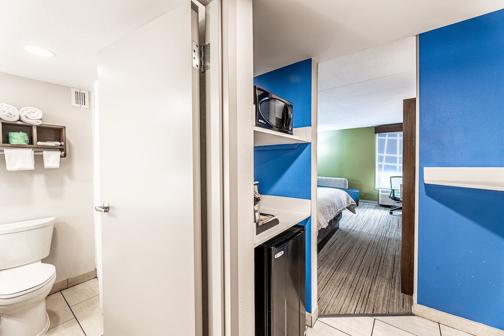 Holiday Inn Express Indianapolis South 23/54