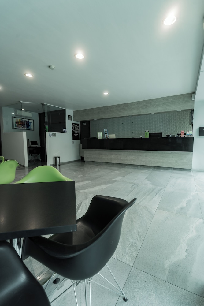 Hotel Expo Inn 56/65