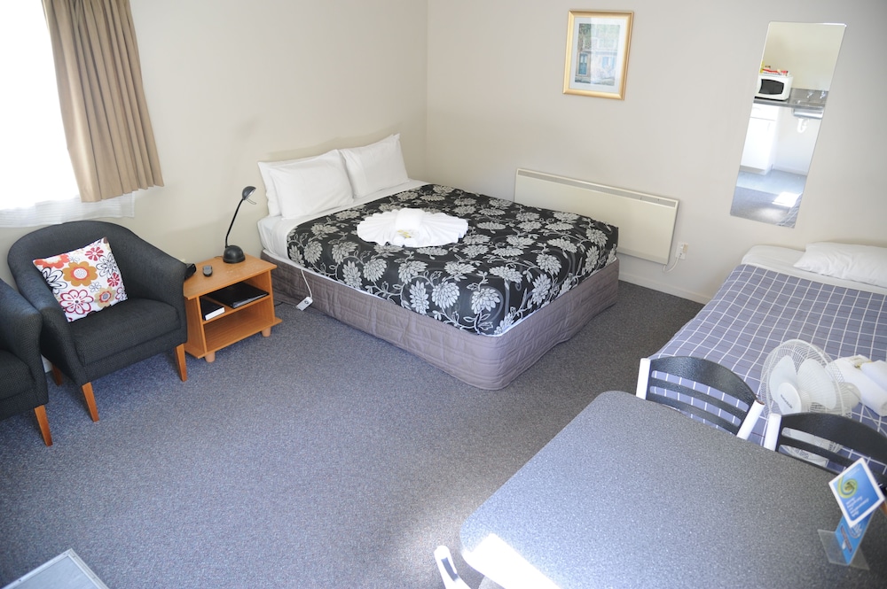 Blenheim TOP 10 Holiday Park 38/56