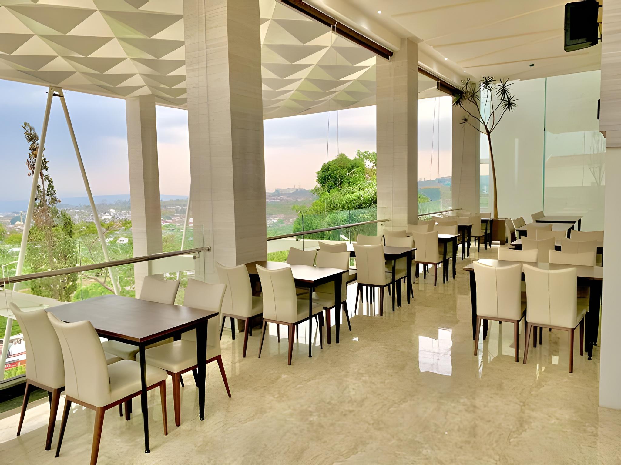Sinergi Hotel & Villa 17/24