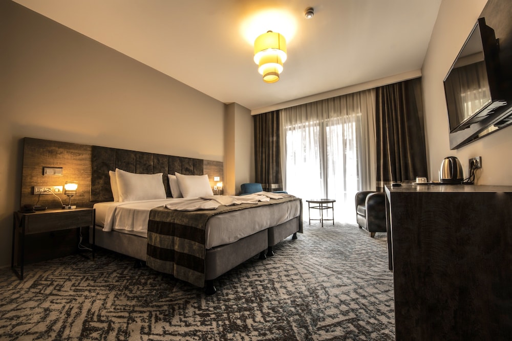 Heybeli Garden Otel 3/21