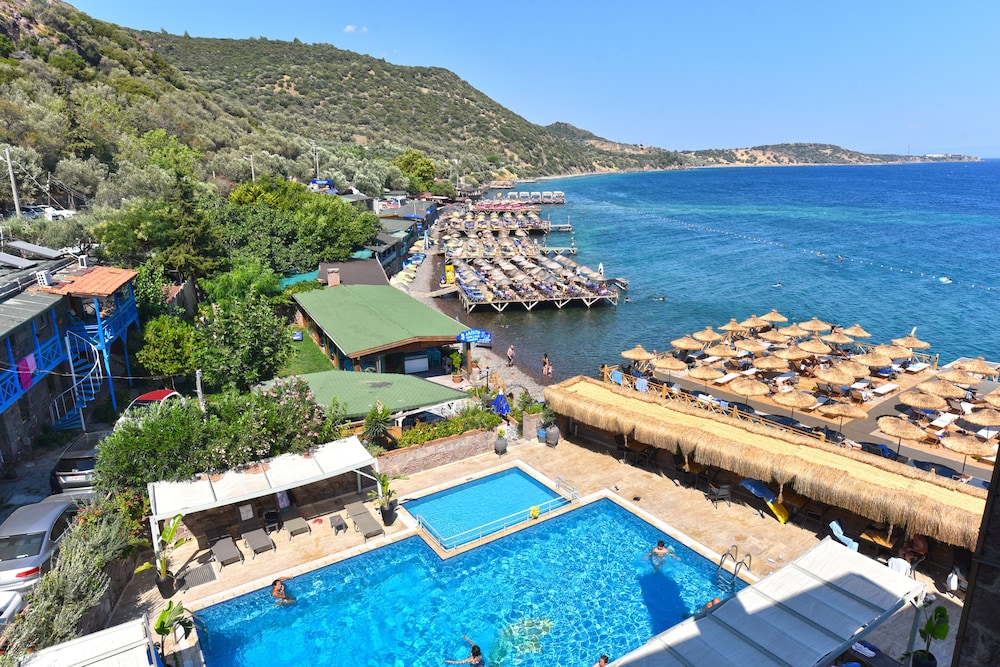 Assos Kervansaray Hotel 36/44
