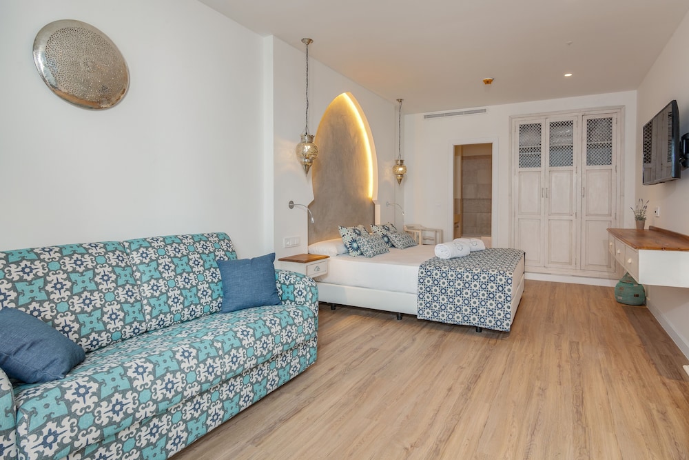Hotel & Spa La Residencia Puerto 55/73