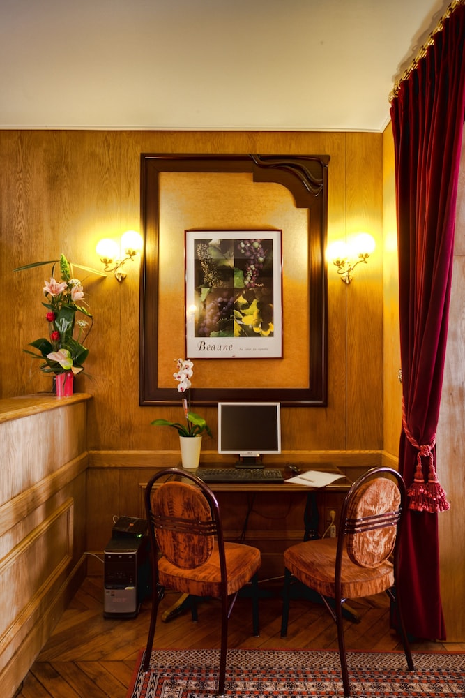 Hotel Belle Epoque 37/46